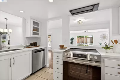 108 Summerwood Pl, Concord, CA 94518 - Photo 11
