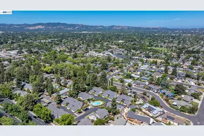 108 Summerwood Pl, Concord, CA 94518 - Photo 51
