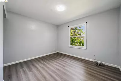 18 Bissell Ave #204, Richmond, CA 94801 - Photo 15