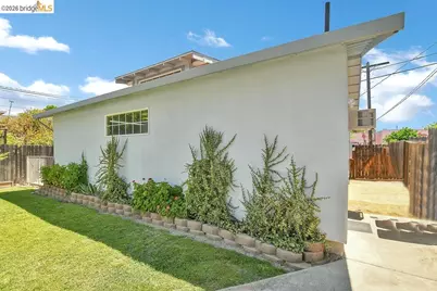 325 2nd St, Rio Vista, CA 94571 - Photo 25