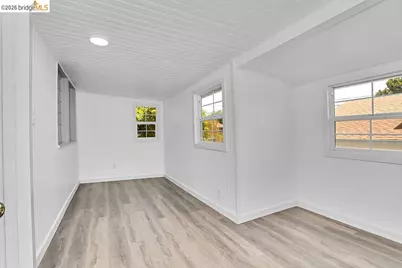 325 2nd St, Rio Vista, CA 94571 - Photo 17