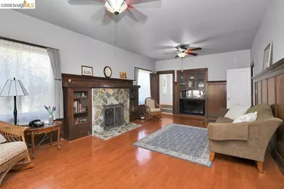 325 2nd St, Rio Vista, CA 94571 - Photo 9