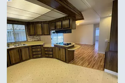 29354 Middleborough, Hayward, CA 94544 - Photo 13