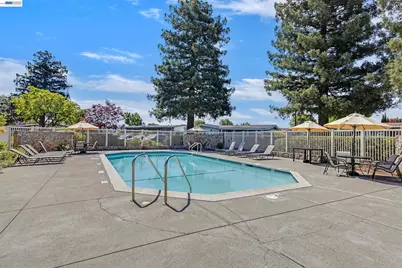 29354 Middleborough, Hayward, CA 94544 - Photo 25