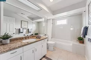 405 Centre Ct, Alameda, CA 94502 - Photo 25