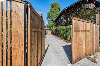 2953 Hillegass Ave, Berkeley, CA 94705 - Photo 61