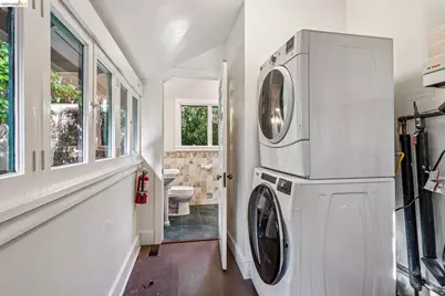 2953 Hillegass Ave, Berkeley, CA 94705 - Photo 67