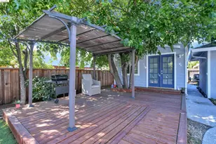 2124 Ahneita Dr, Pleasant Hill, CA 94523 - Photo 27