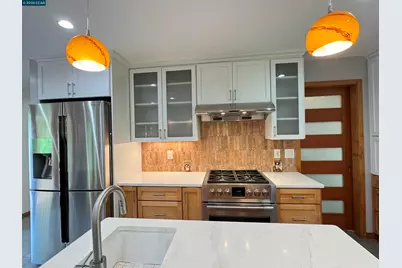 163 El Toyonal, Orinda, CA 94563 - Photo 11