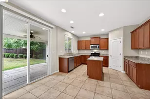 24 Mandrake Ct, Oakley, CA 94561 - Photo 9