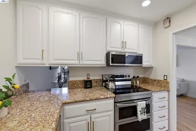 651 Moraga Rd #12, Moraga, CA 94556 - Photo 5
