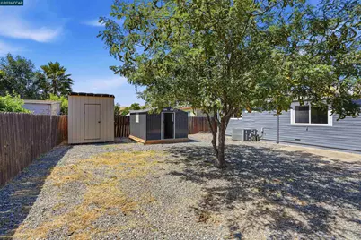 2173 Burton Ave, Pittsburg, CA 94565 - Photo 27