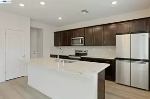 3046 Tinsley St, Manteca, CA 95337 - Photo 9