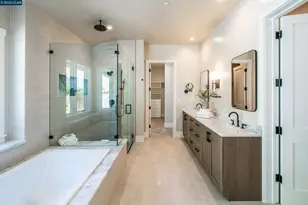 84 Mossbridge Ln, Orinda, CA 94563 - Photo 23