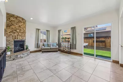 19 Minaret Rd, Oakley, CA 94561 - Photo 19