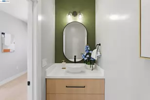 1026 54th St, Oakland, CA 94608 - Photo 23