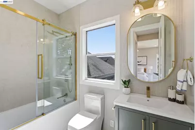 1026 54th St, Oakland, CA 94608 - Photo 39