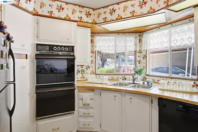 4271 1st St #SPC 42, San Jose, CA 95134 - Photo 11