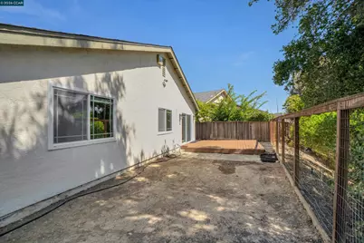 110 Dogwood Ln, Vallejo, CA 94591 - Photo 29