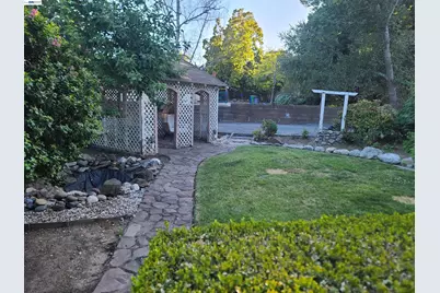 3354 D St, Hayward, CA 94541 - Photo 53