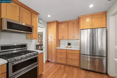 5412 Degnan Dr, Martinez, CA 94553 - Photo 11