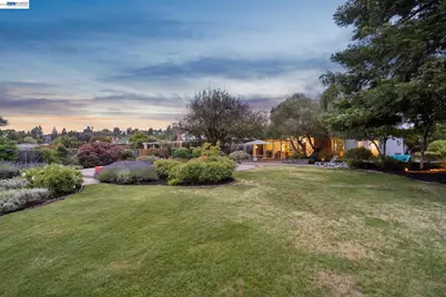 5842 Highwood Rd, Castro Valley, CA 94552 - Photo 89