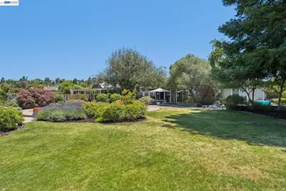 5842 Highwood Rd, Castro Valley, CA 94552 - Photo 51