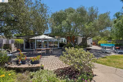 5842 Highwood Rd, Castro Valley, CA 94552 - Photo 55