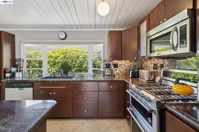 5842 Highwood Rd, Castro Valley, CA 94552 - Photo 21