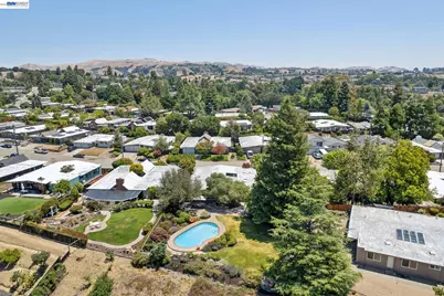 5842 Highwood Rd, Castro Valley, CA 94552 - Photo 67