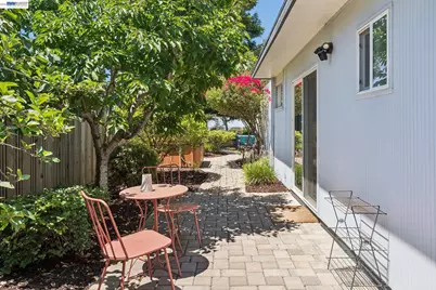 5842 Highwood Rd, Castro Valley, CA 94552 - Photo 59