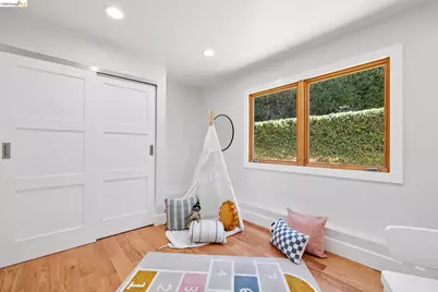 921 Underhills Rd, Oakland, CA 94610 - Photo 63