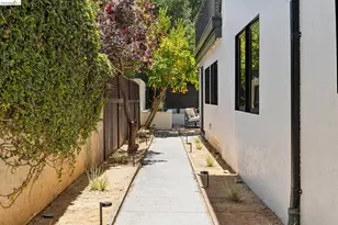 921 Underhills Rd, Oakland, CA 94610 - Photo 65