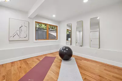 921 Underhills Rd, Oakland, CA 94610 - Photo 61