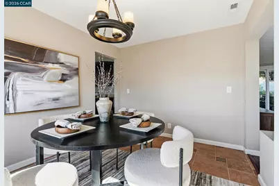 8019 Sterling Dr, Oakland, CA 94605 - Photo 15