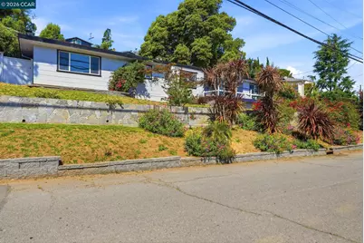 8019 Sterling Dr, Oakland, CA 94605 - Photo 1