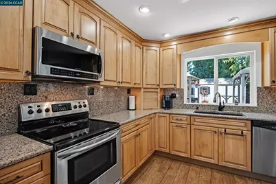 1730 Elm Rd, Concord, CA 94519 - Photo 13