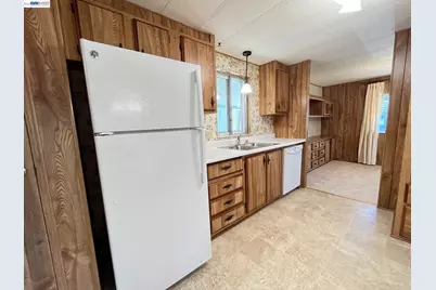 4141 Deep Creek Rd #212, Fremont, CA 94555 - Photo 11