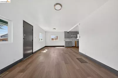 5533 Edgerly St, Oakland, CA 94621 - Photo 5