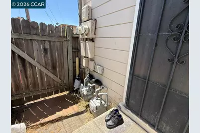 2227 Warner Ave, Oakland, CA 94603 - Photo 5