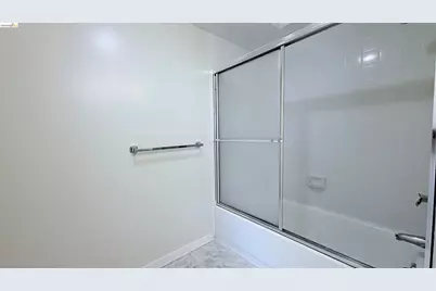 6363 Christie Ave #1501, Emeryville, CA 94608 - Photo 21