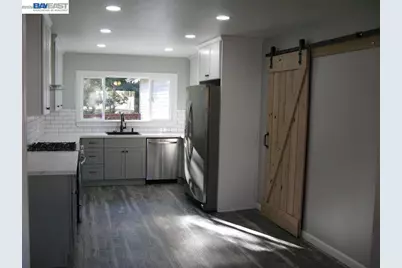 1210 Highland Blvd, Hayward, CA 94542 - Photo 7