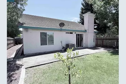 8551 Summer Knoll Way, Elk Grove, CA 95624 - Photo 31