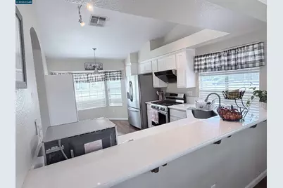 8551 Summer Knoll Way, Elk Grove, CA 95624 - Photo 7