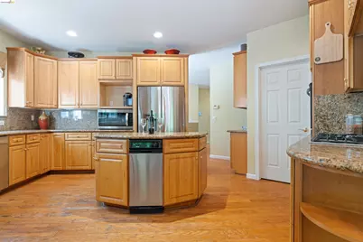628 Stanley Ln, El Sobrante, CA 94803 - Photo 13