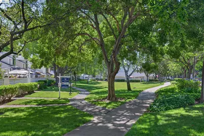 7483 Stonedale Dr, Pleasanton, CA 94588 - Photo 75