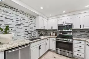 7483 Stonedale Dr, Pleasanton, CA 94588 - Photo 15