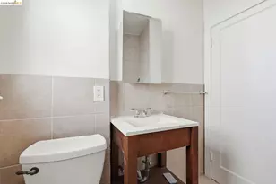 5320 El Camile Ave, Oakland, CA 94619 - Photo 19