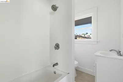 5320 El Camile Ave, Oakland, CA 94619 - Photo 23