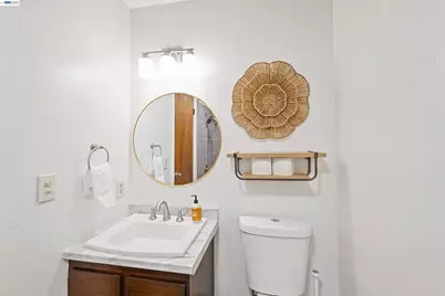 3501 35th Ave #7, Oakland, CA 94619 - Photo 13